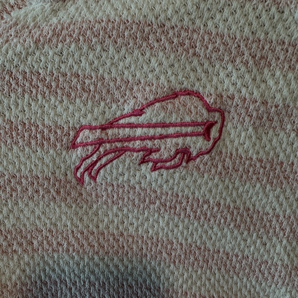 Southern Spirit Buffalo Bills Split V Neck Hoodie Pink and White Knit XL - Picture 1 of 7
